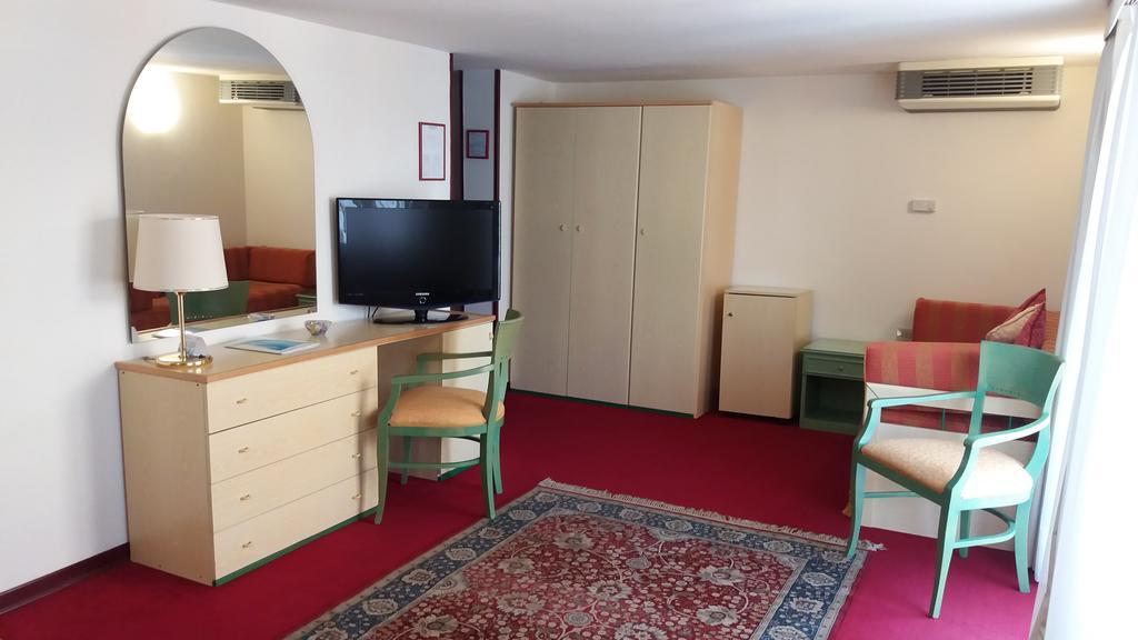 Hotel Majestic Lido di Jesolo Ngoại thất bức ảnh